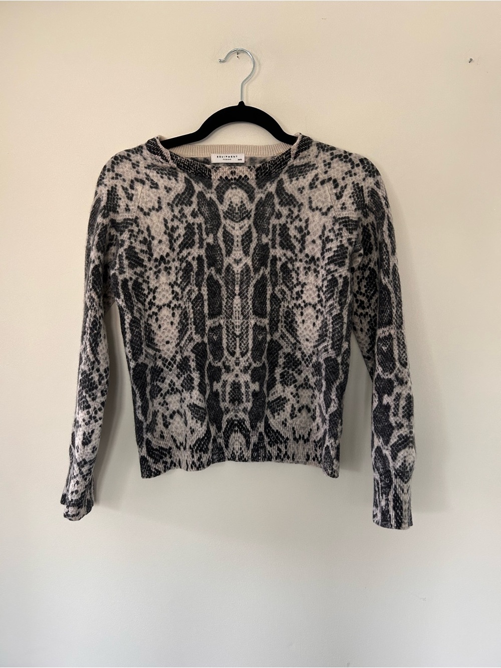 100% Cashmere Snake Print Knit Sweater in Black and Cream
